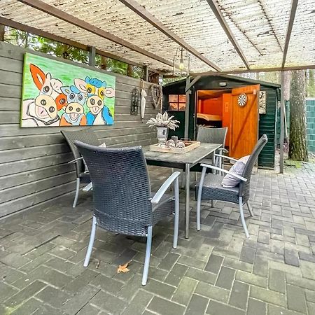 Awesome Home In Emst With Kitchen Bagian luar foto