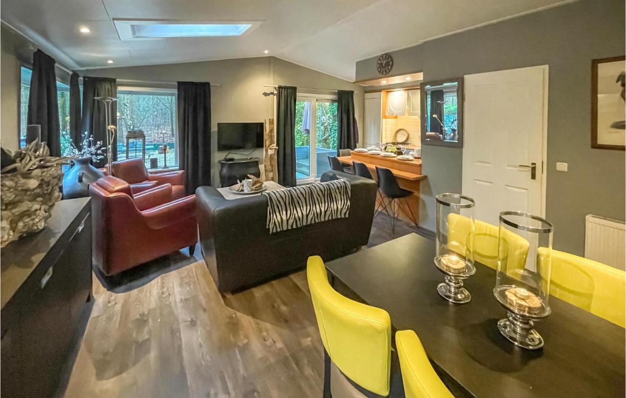 Awesome Home In Emst With Kitchen Bagian luar foto