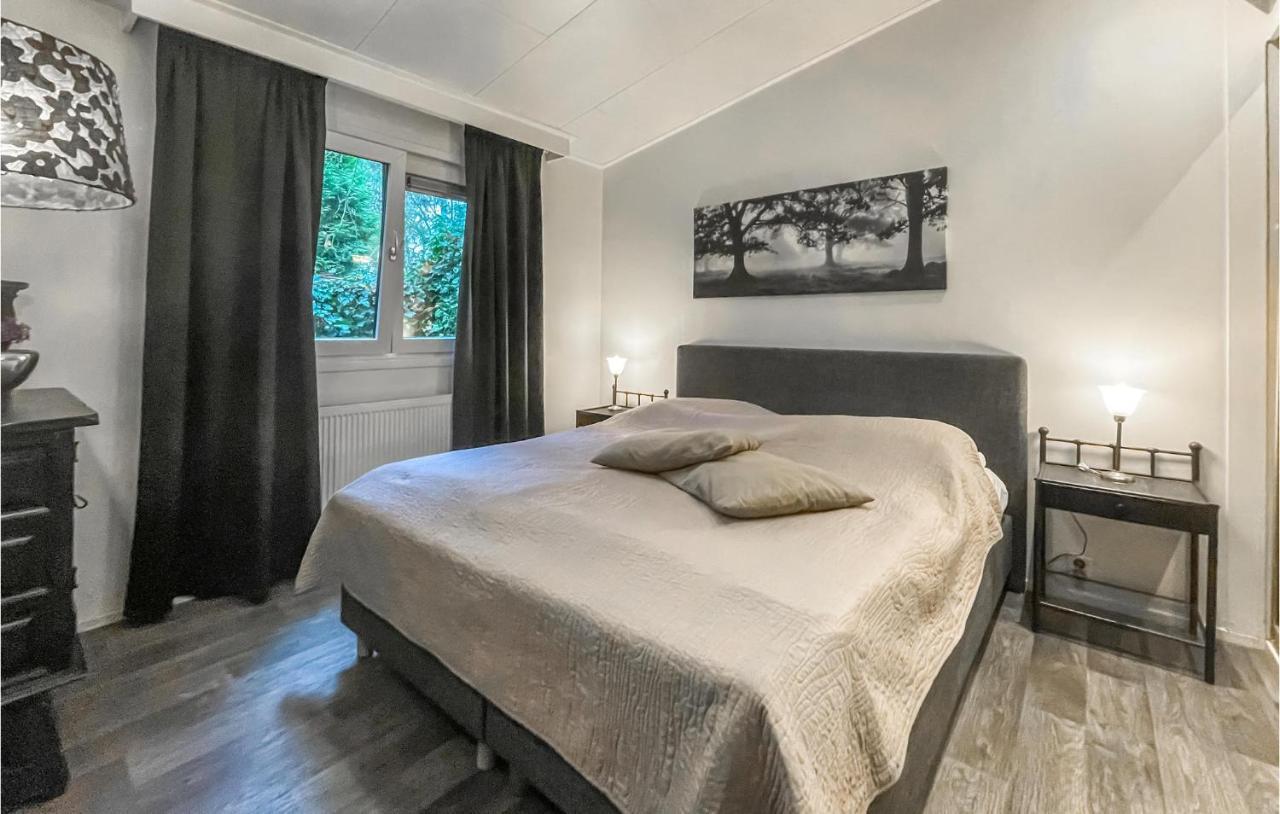 Awesome Home In Emst With Kitchen Bagian luar foto