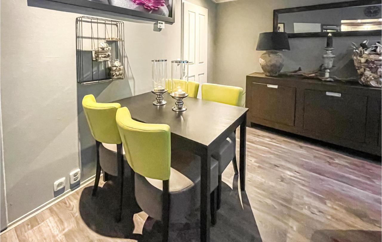 Awesome Home In Emst With Kitchen Bagian luar foto